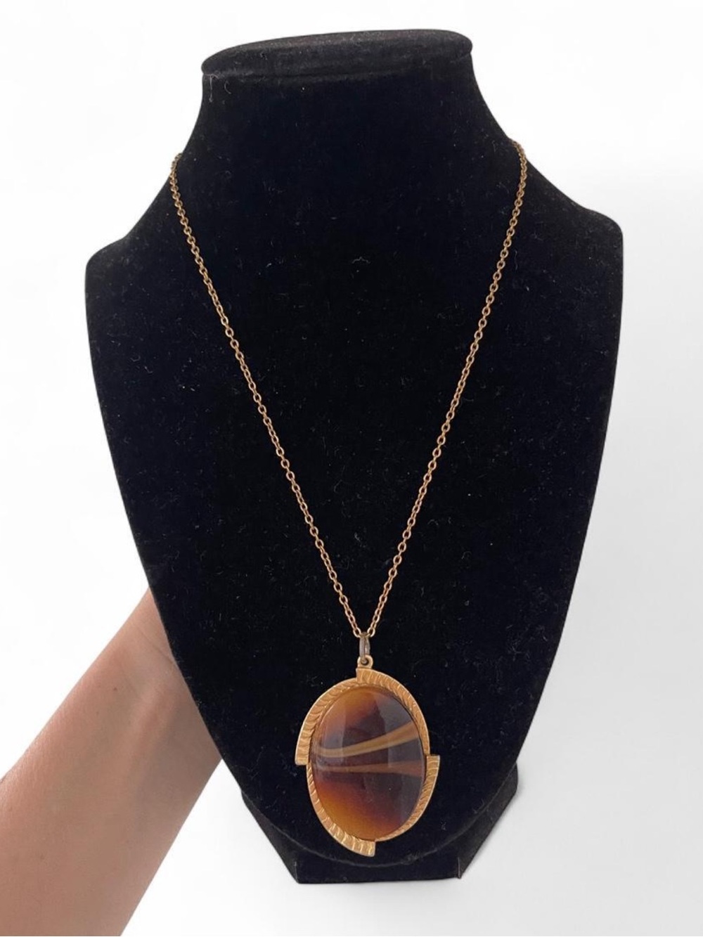 Vintage 1973 Sarah Coventry necklace gold faux tiger's eye/brown swirl glass